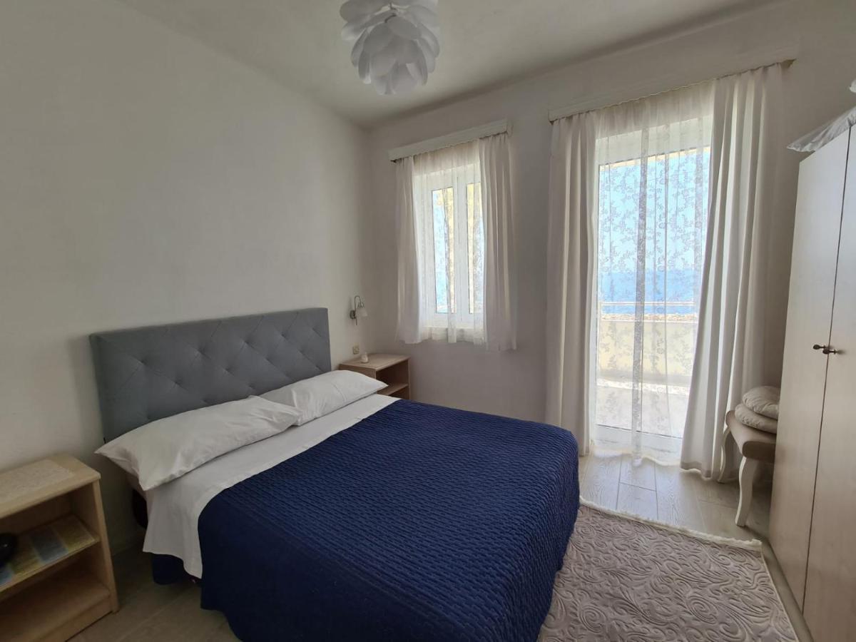 Apartments Adrion Drasnice Luaran gambar